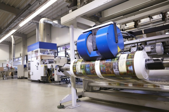 Tuyển 01 nam sản xuất in ấn